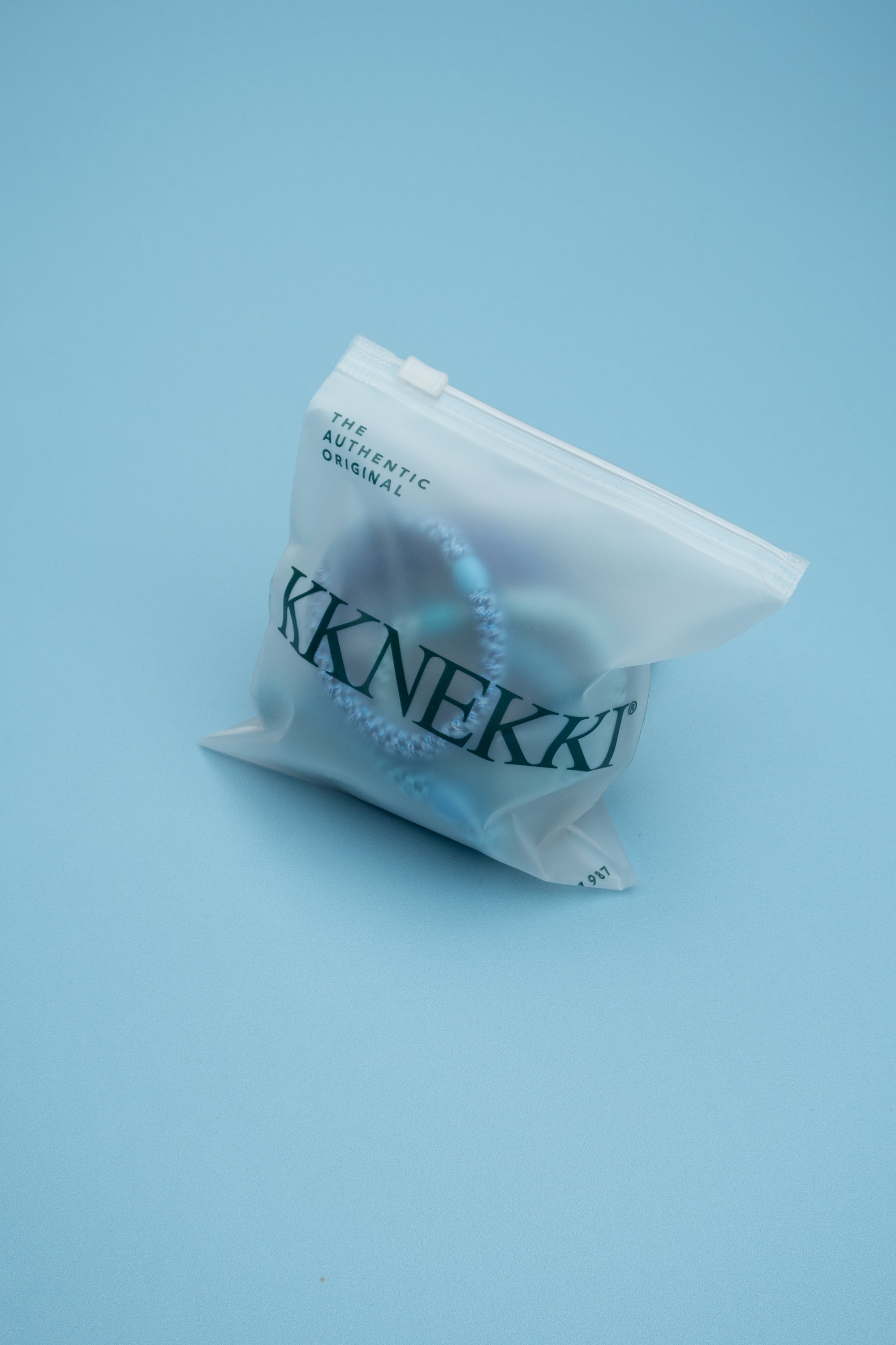 Bolsa oficial KKNEKKI