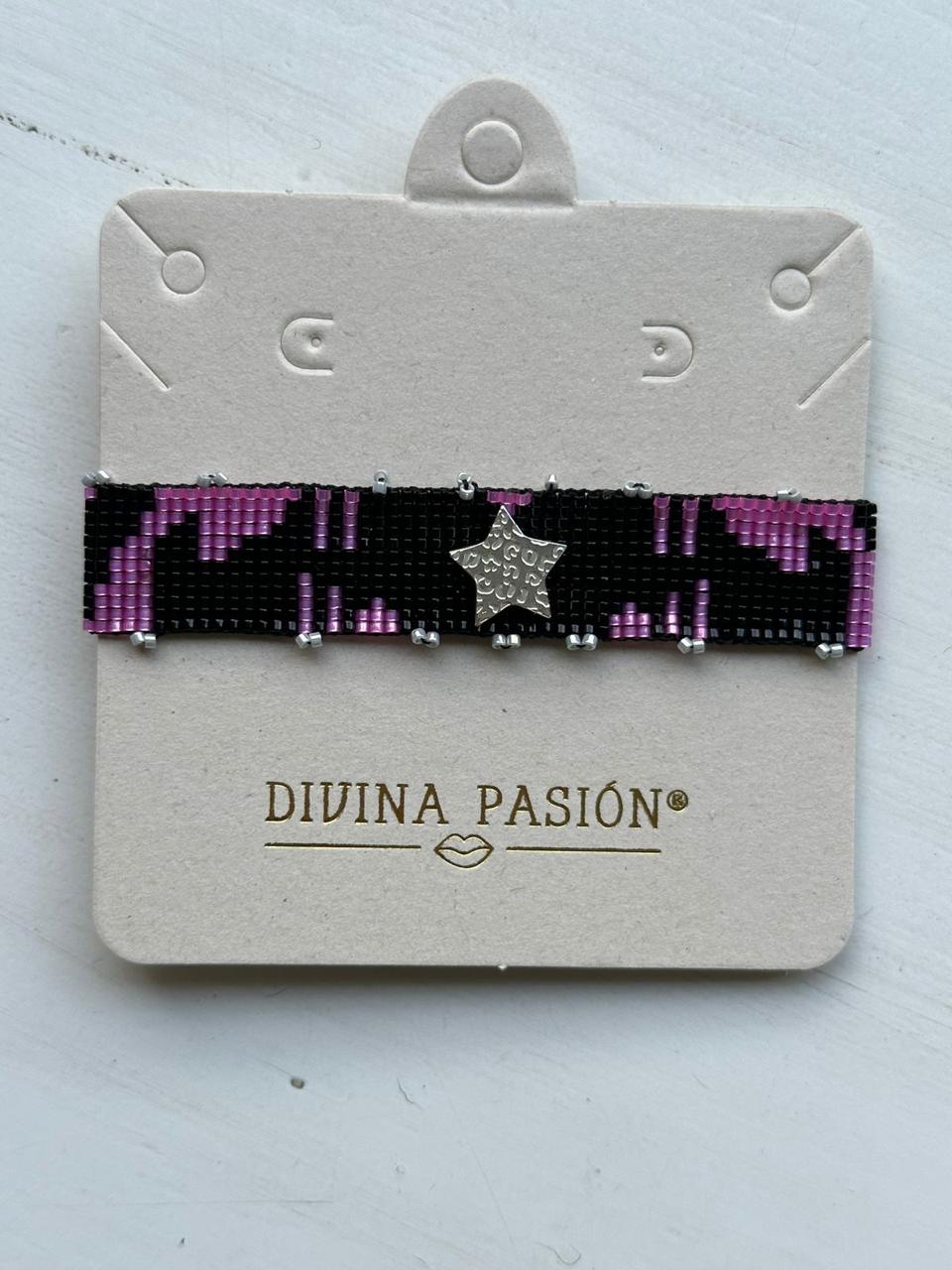 Pulsera pequeña plateada boca