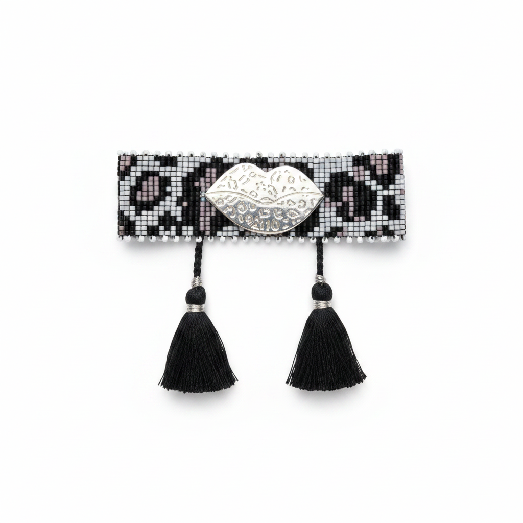 Pulsera plateada boca